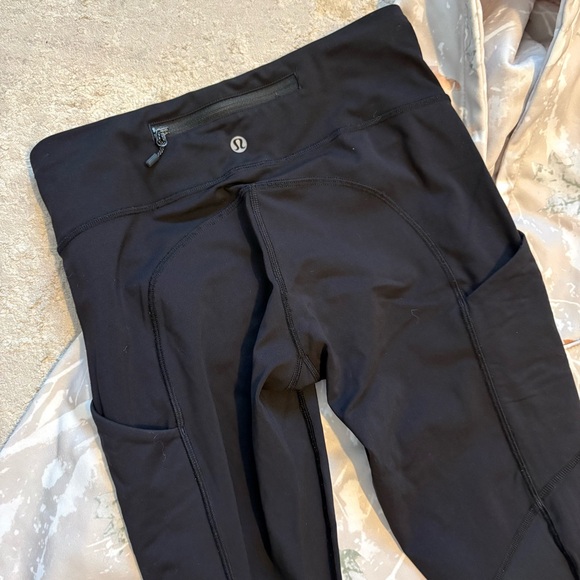 Closet Refresh - 6 Piece Multi-Brand Bundle - Mixed Size Clothing Lot Capsule - Picture 9 of 16